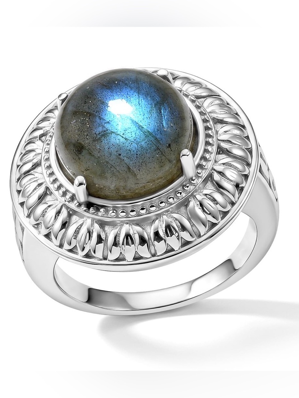 Malagasy Labradorite Cabochon Ring - Blue-Green Gem